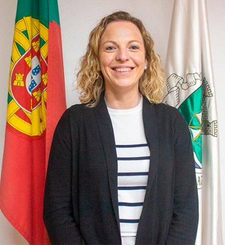 Cl&aacute;udia Sofia Mota dos Santos 